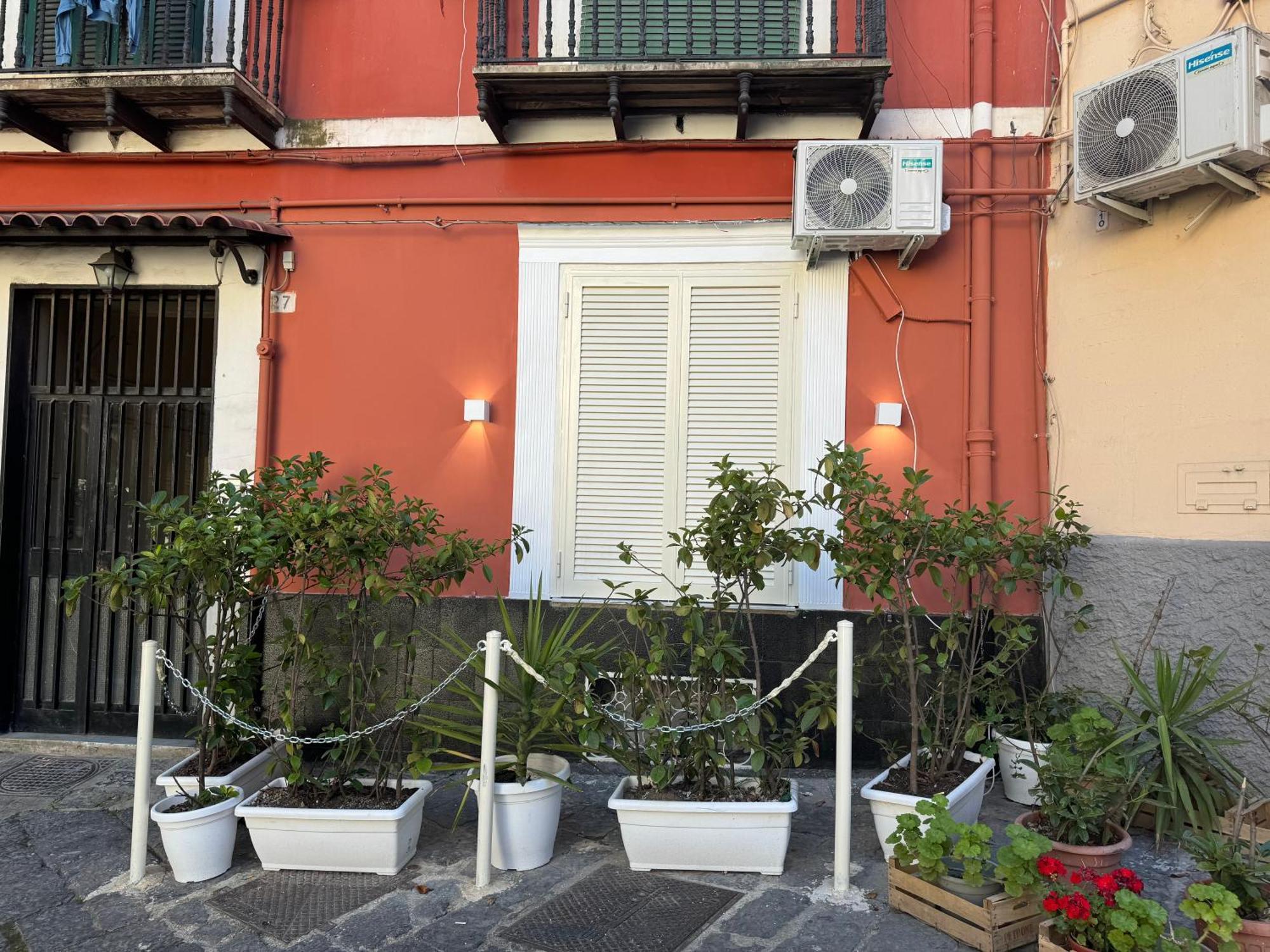 Dimora Poseidon Apartment Napoli Ngoại thất bức ảnh