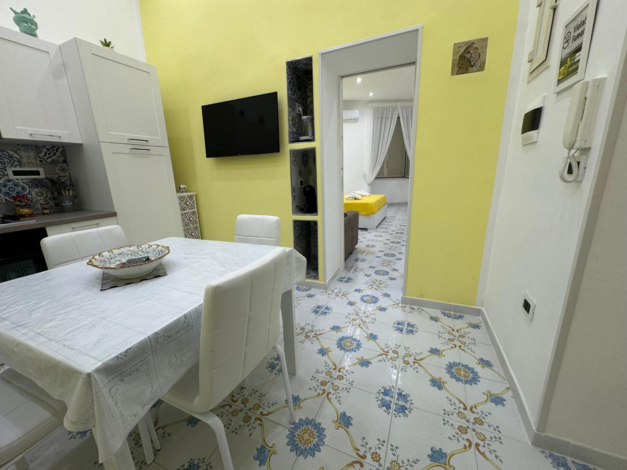 Dimora Poseidon Apartment Napoli Ngoại thất bức ảnh
